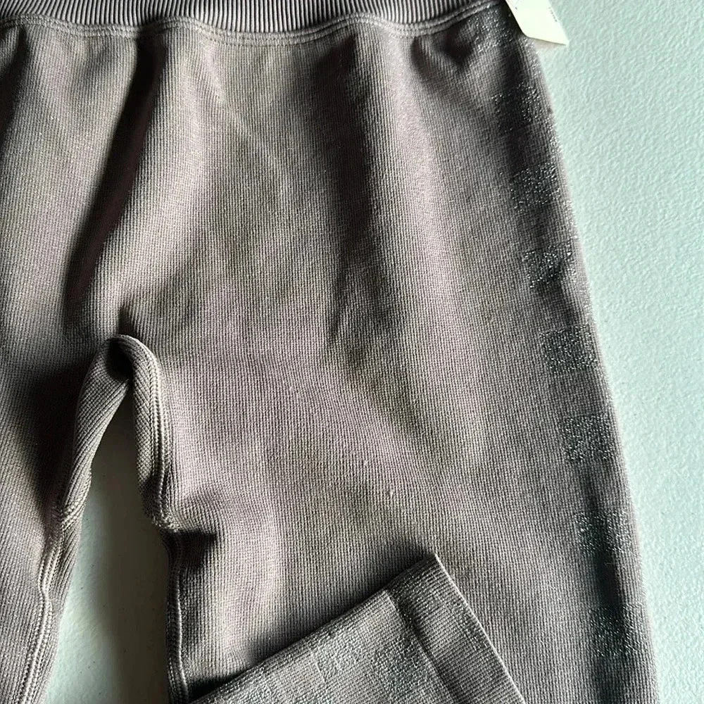 Pink - Picture 3 of 5